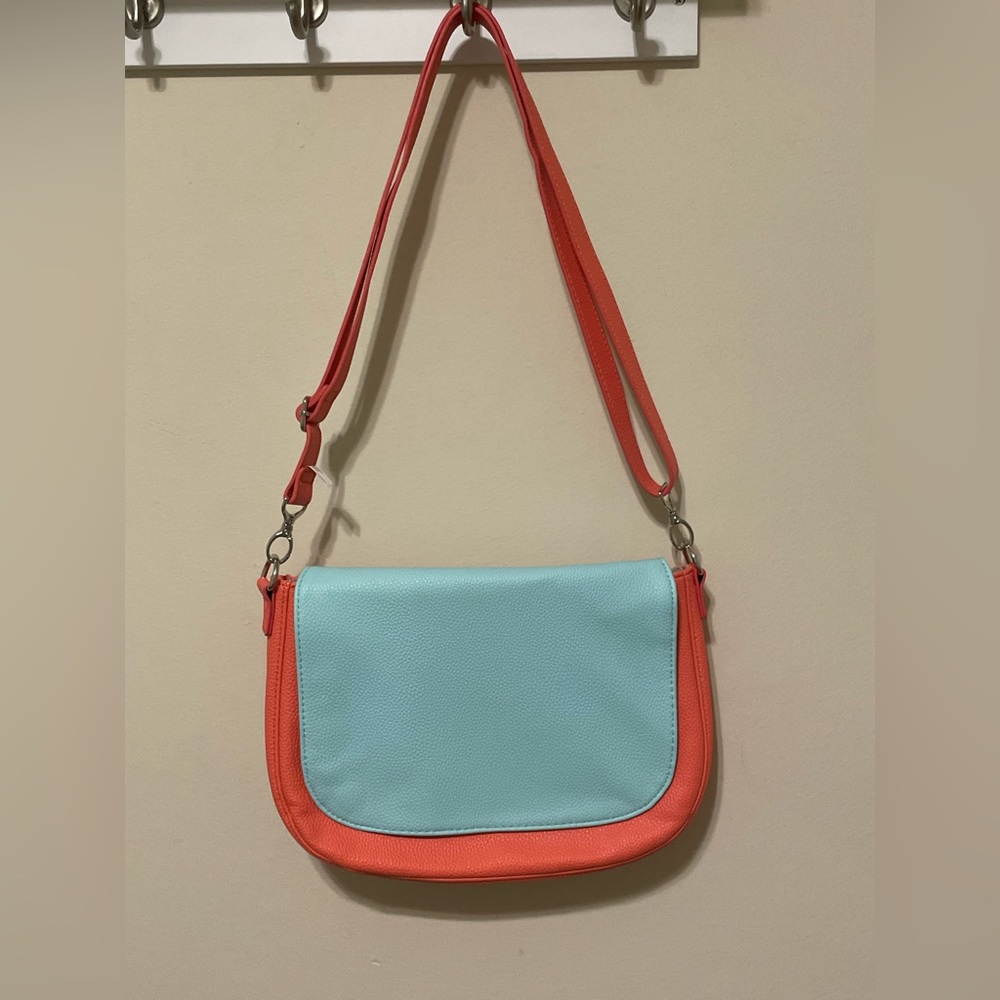 Thirty-One Purse - Picture 3 of 12